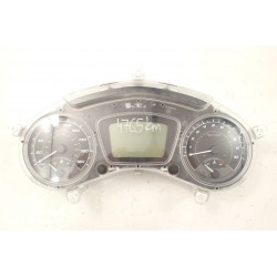Piaggio MP3 500 14- Licznik zegary 4765km