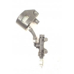 Kawasaki VN 900 Vulcan Pompa hamulcowa tył