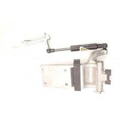 Yamaha Tricity 300 18- Mocowanie siedzenia...