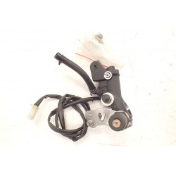 Triumph Speed Triple 1050 11-16 Pompa...