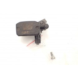 Honda NTV 650 Deauville Pompa hamulcowa przód