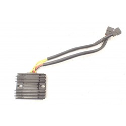 Triumph Tiger 955i Regulator napięcia