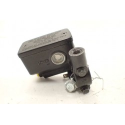 Suzuki GSR 600 06-10 Pompa hamulcowa przód