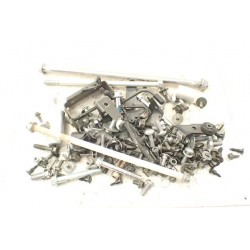 Suzuki SV 1000 (03-09) Śruby z demontażu