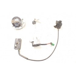 Suzuki VZ 800 Marauder Stacyjka kluczyk...