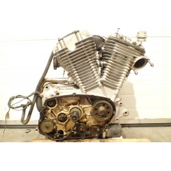 Suzuki VS 800 Intruder (92-00) Silnik...