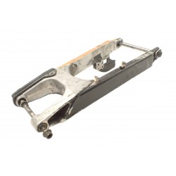 KTM 640 LC4 Adventure Wahacz tył ośki...