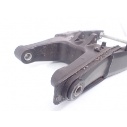 WAHACZ TYŁ CENTRALNY HONDA CBR 600F PC41 HORNET